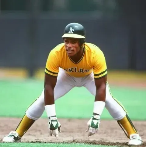 Rickey Henderson's wide stance when taking a lead